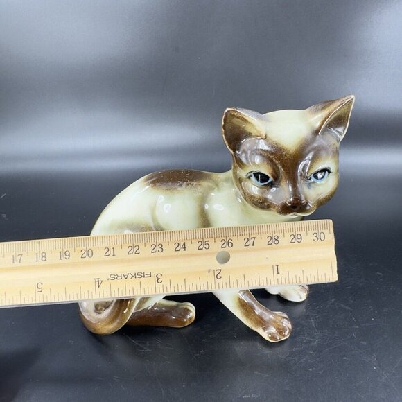 Vintage 1980s Porcelain Siamese Cat Figurine Hand Painted Japan Ceramic Figure - Picture 5 of 16